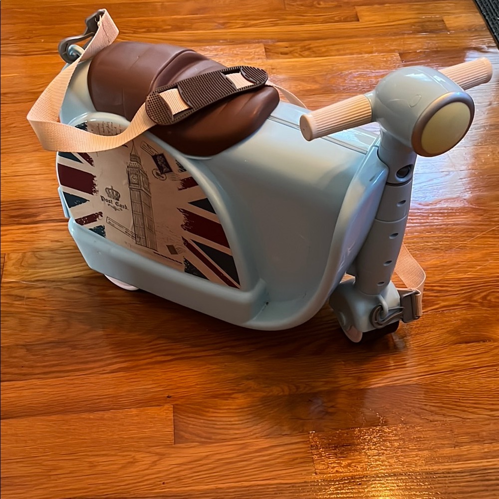 Blue Ride-On Suitcase with Union Jack Design